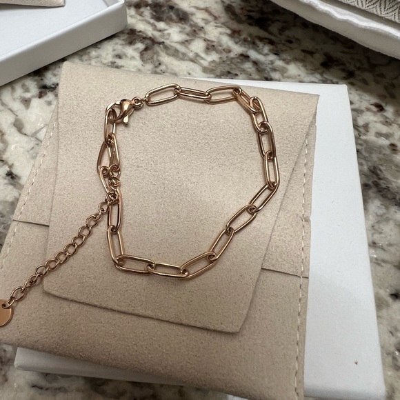 D Louise Paperclip Bracelet - Rose Gold - Picture 2 of 2